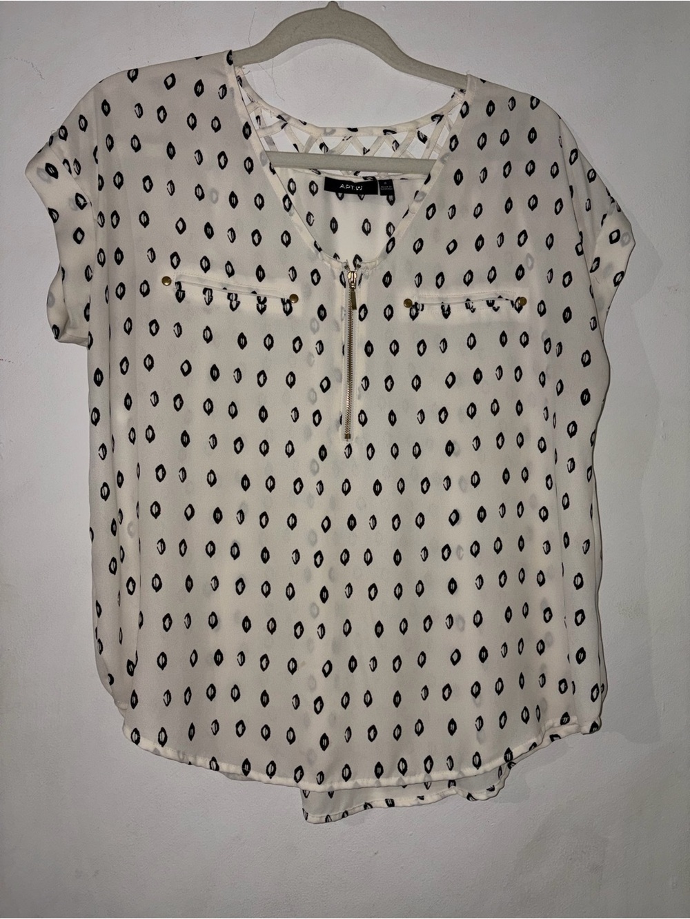 Apt. 9 Cream Blouse with Black Dot Print and Front Zip
